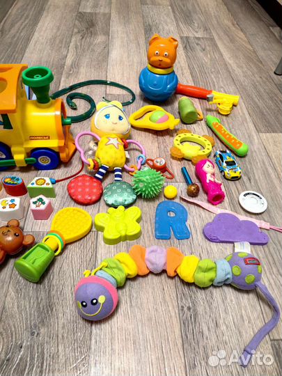Развивающие игрушки пакетом