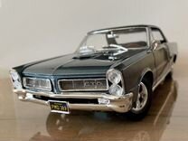 Модель автомобиля Pontiac GTO 1965 1:18 синий