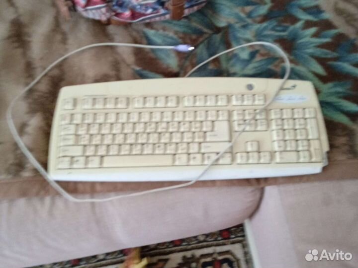 Механическая клавиатура Genius