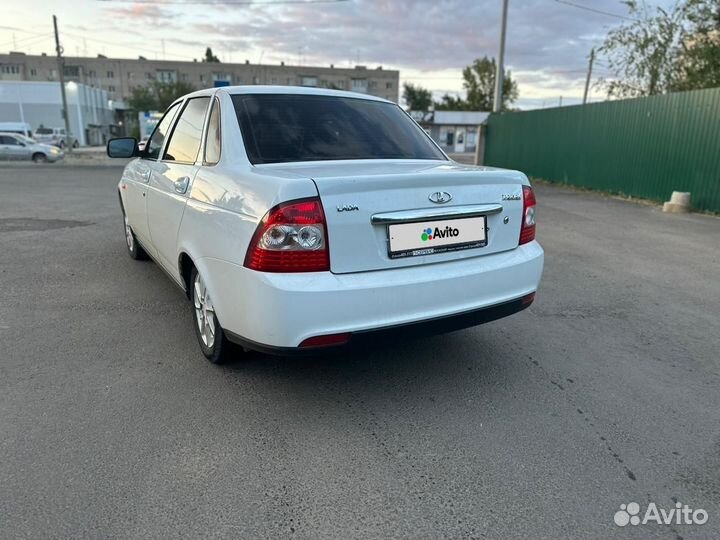 LADA Priora 1.6 МТ, 2014, 300 000 км