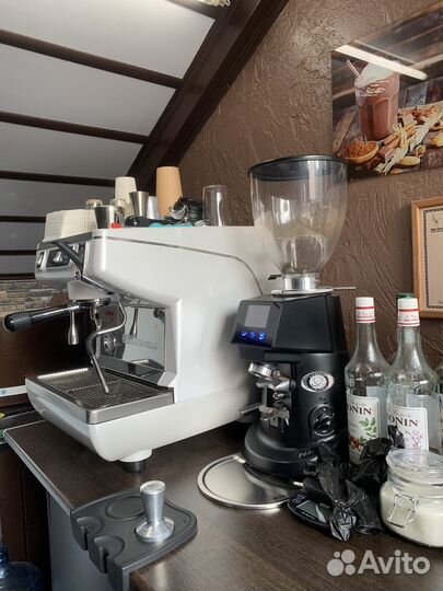 Кофемашина nuova simonelli appia life 1 gr