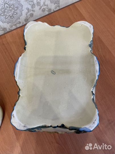 Фаянсовая шкатулка Цветы