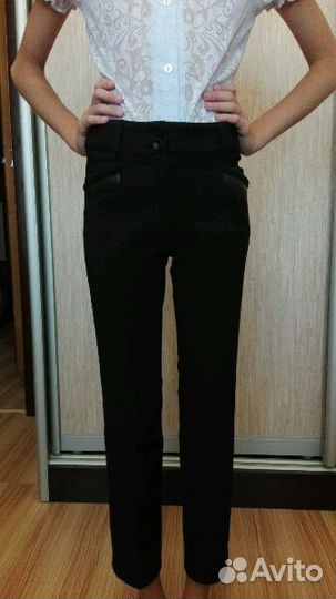 Брюки для дев. на 8-10 лет