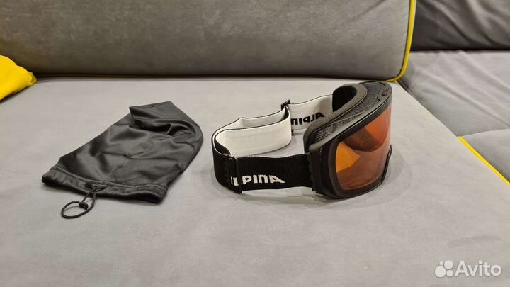 Горнолыжные очки alpina