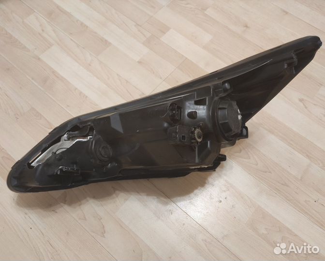 Фара битая правая Hyundai Solaris 2016