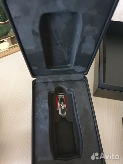 Vertu Ascent Ti Ferrari Nero