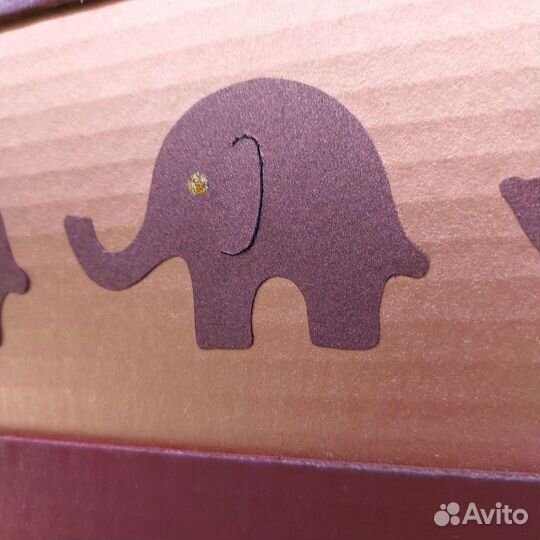 Пано картина 7 слонов счастья на золотом фоне