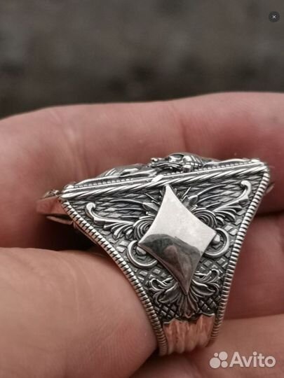 Серебряная печатка 