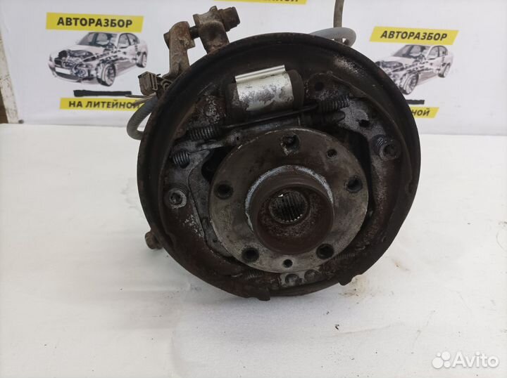 Кулак задний правый 4 WD Renault Duster 1