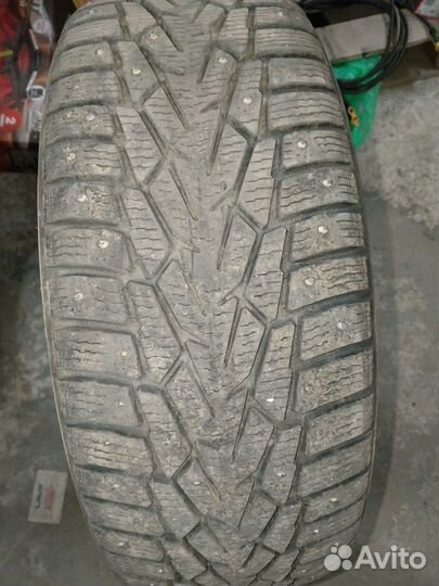 Nordman 7 215/65 R16 102T