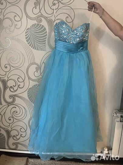 Вечернее платье
