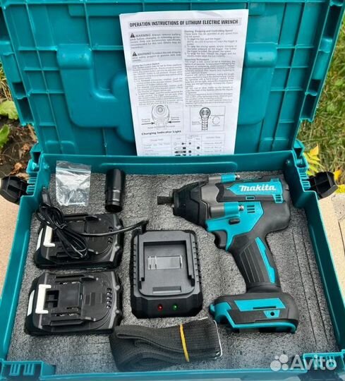 Гайковёрт Makita 800Нм аккумуляторный ударный