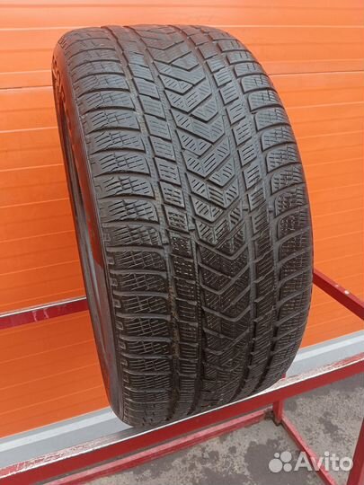 Pirelli Scorpion Winter 295/45 R19