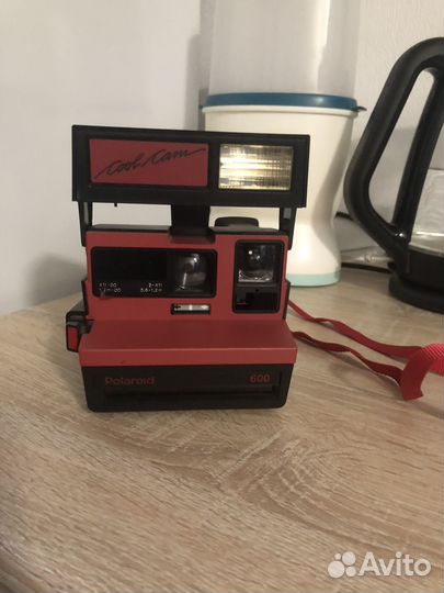 Фотоаппарат моментальный polaroid