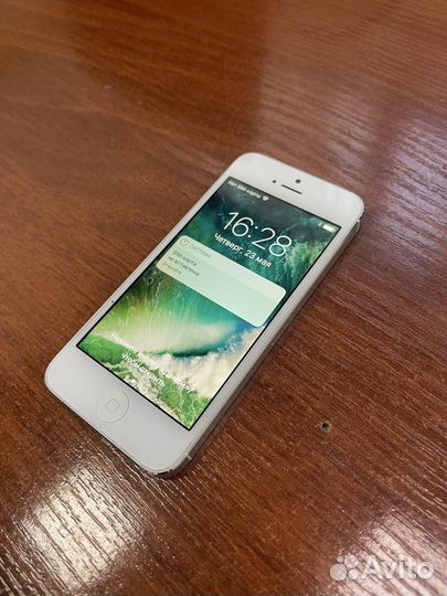 iPhone 5, 16 ГБ