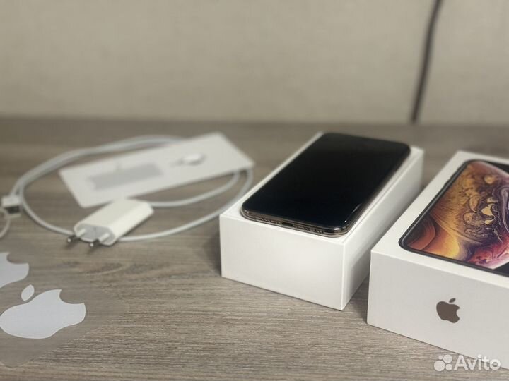 iPhone Xs, 64 ГБ