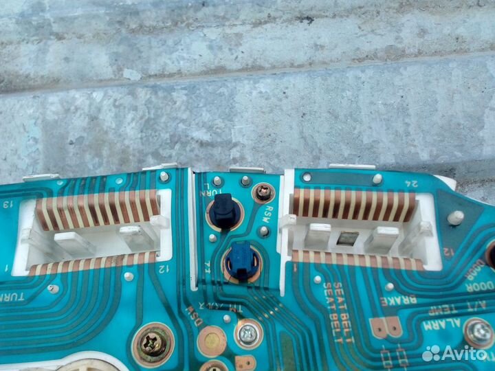 Панель приборов Mitsubishi Lancer 5 88-91