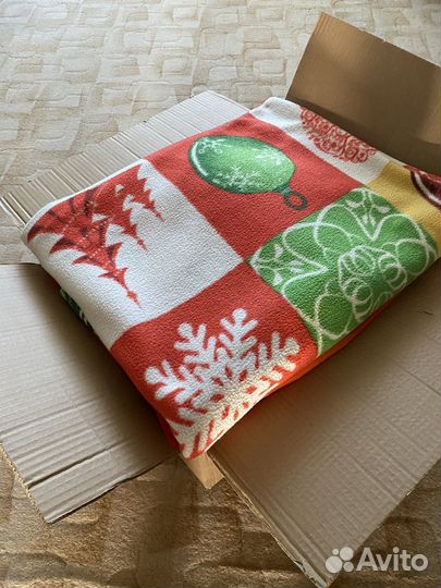 Коробка с постельным бельем