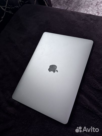 Apple MacBook Pro 13 2019