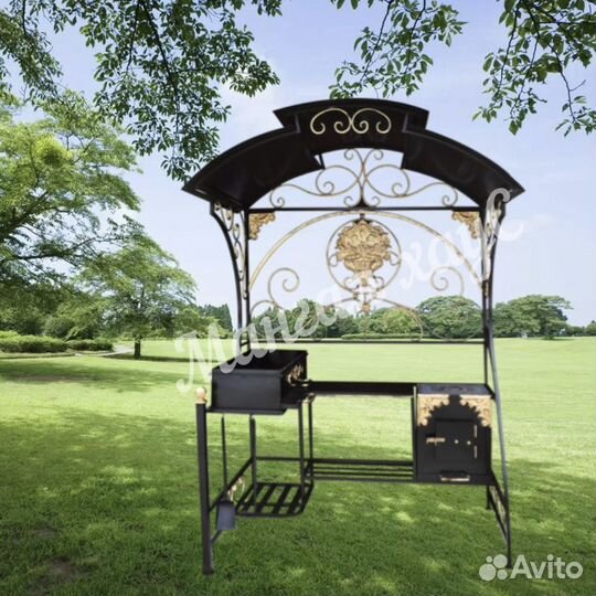 Мангал с крышей