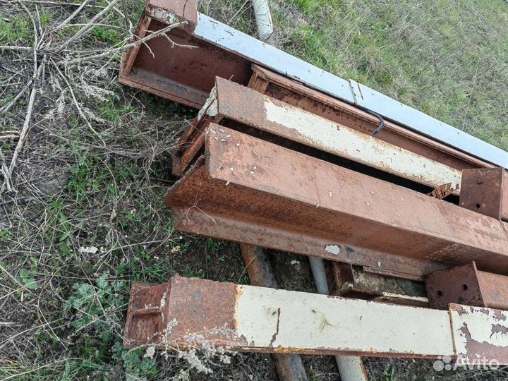 Балка, труба