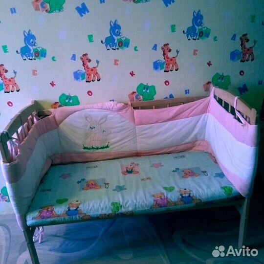 Детская кроватка-качалка