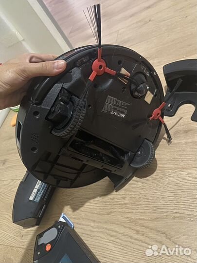 Робот пылесос