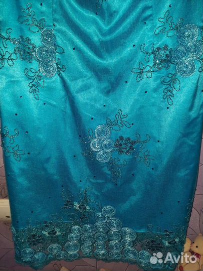 Вечернее платье