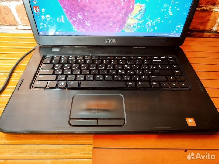 Dell 3520 - Core i3-3 Gen \ 4 Озу \ SSD