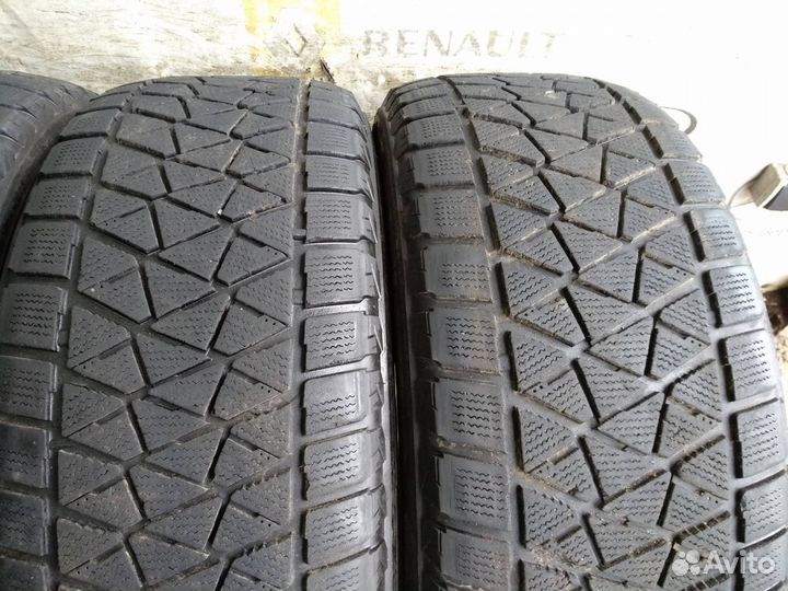 Bridgestone Blizzak DM-V2 285/60 R18 116R