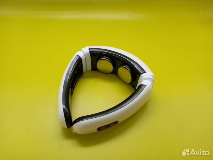 26247 Электрический массажер для шеи