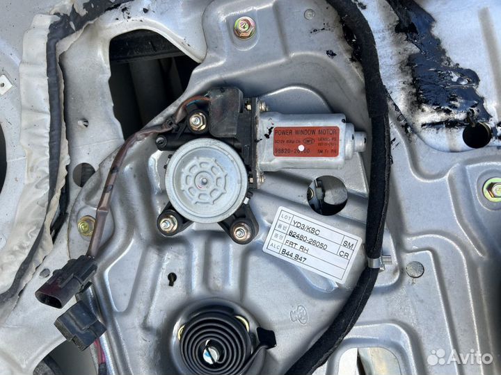 Моторчик стеклоподъемника Hyundai Santa Fe