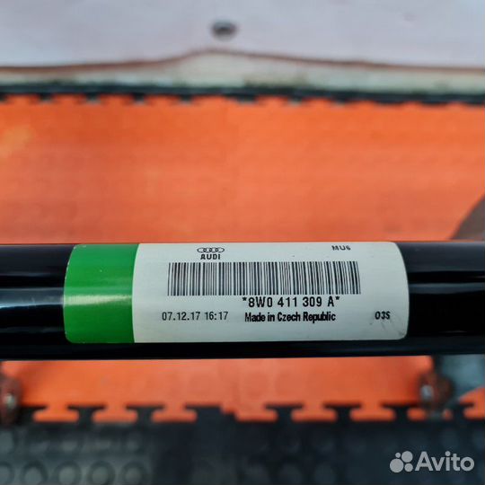 Стойка подвески Audi A5 8W 2018