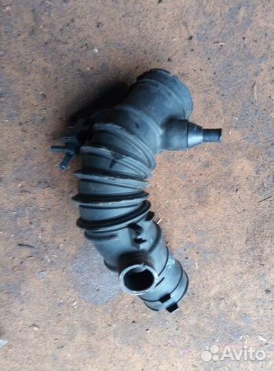 Гофра воздушного фильтра Toyota Ipsum ACM21 2AZ