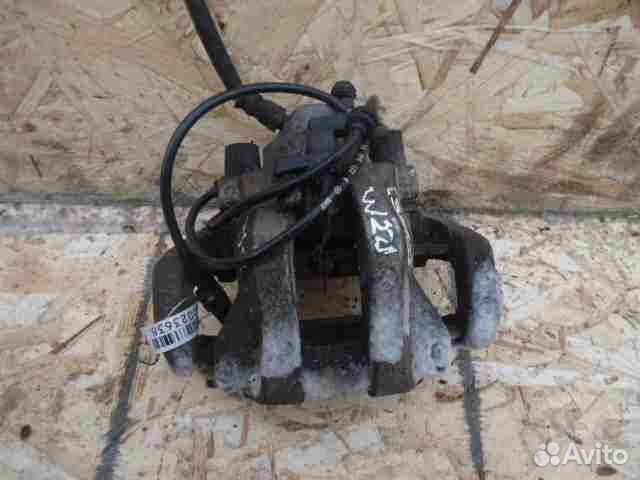 Суппорт задний правый Mercedes S-klasse W221