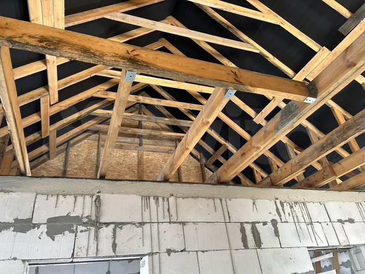 Дом 160 м² на участке 6 сот.