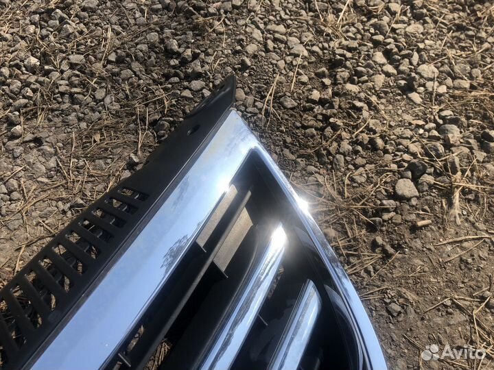 Решетка радиатора Volkswagen Tiguan 08-11