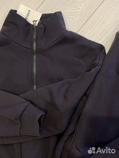 Спортивный костюм женский