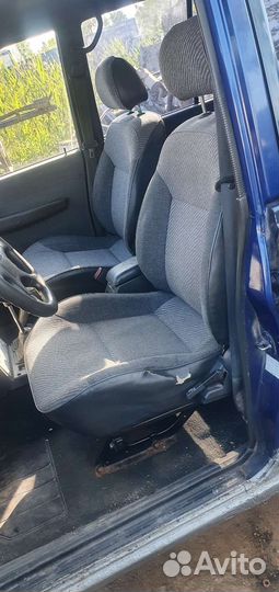 Комплект сидений Hyundai Galloper I