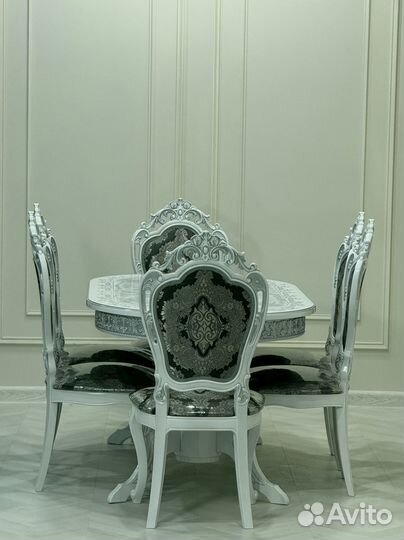 Стол со стульями на кухню\оплата при получении