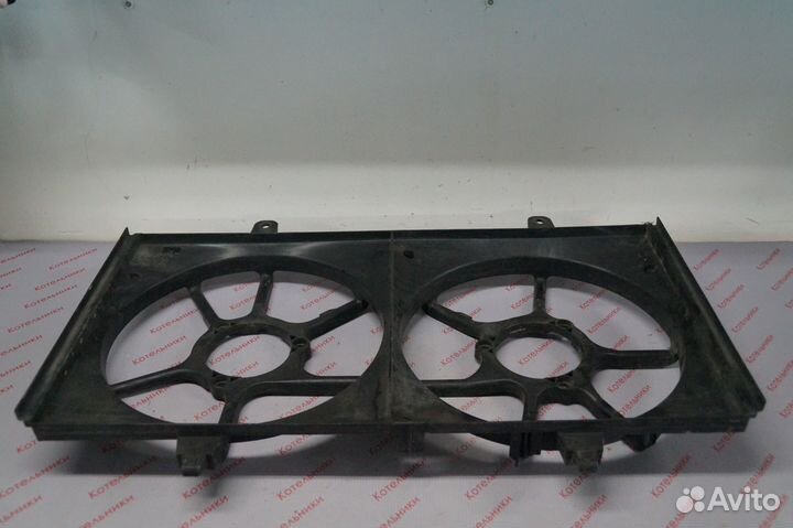 Nissan 21483-9Y000 Диффузор вентиляторов охл