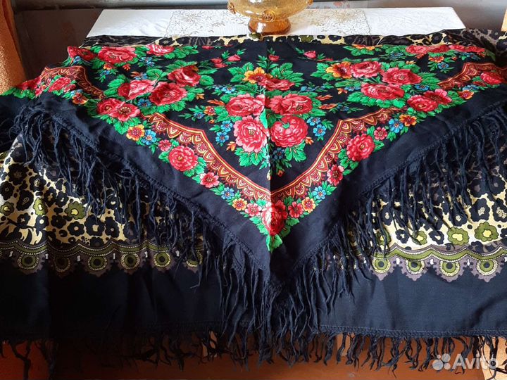 Шаль. платок