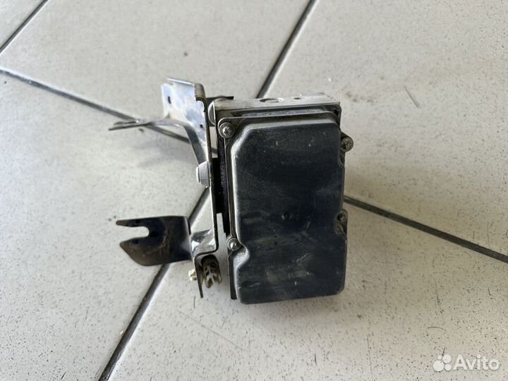 Блок абс ABS Рено Дастер Renault Duster 2012 2.0