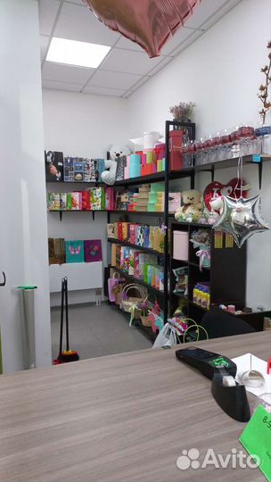 Полки стеллажи для цветов