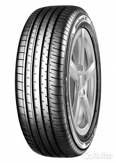 Yokohama BluEarth-XT AE61 235/65 R17