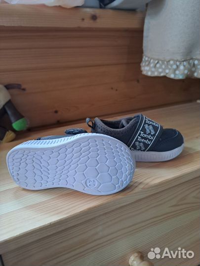 Кроссовки детские Томби