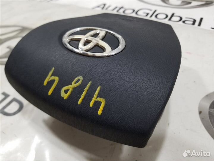 Airbag водительский Toyota Prius ZVW30 2ZR-FXE