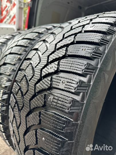 Bridgestone Blizzak Spike-01 255/50 R19