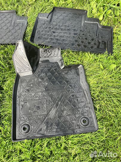 Автомобильные коврики резиновые