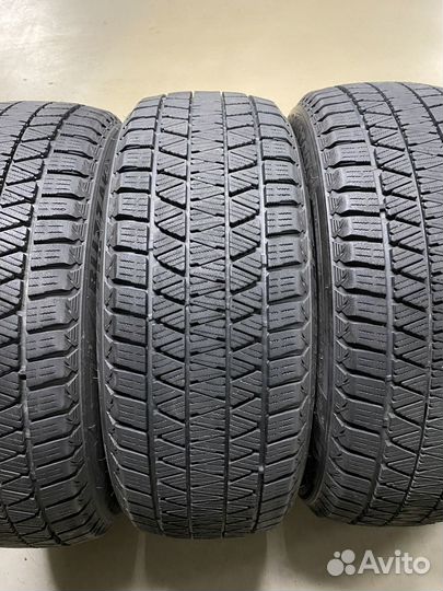 Bridgestone Blizzak DM-V3 225/55 R18 98T